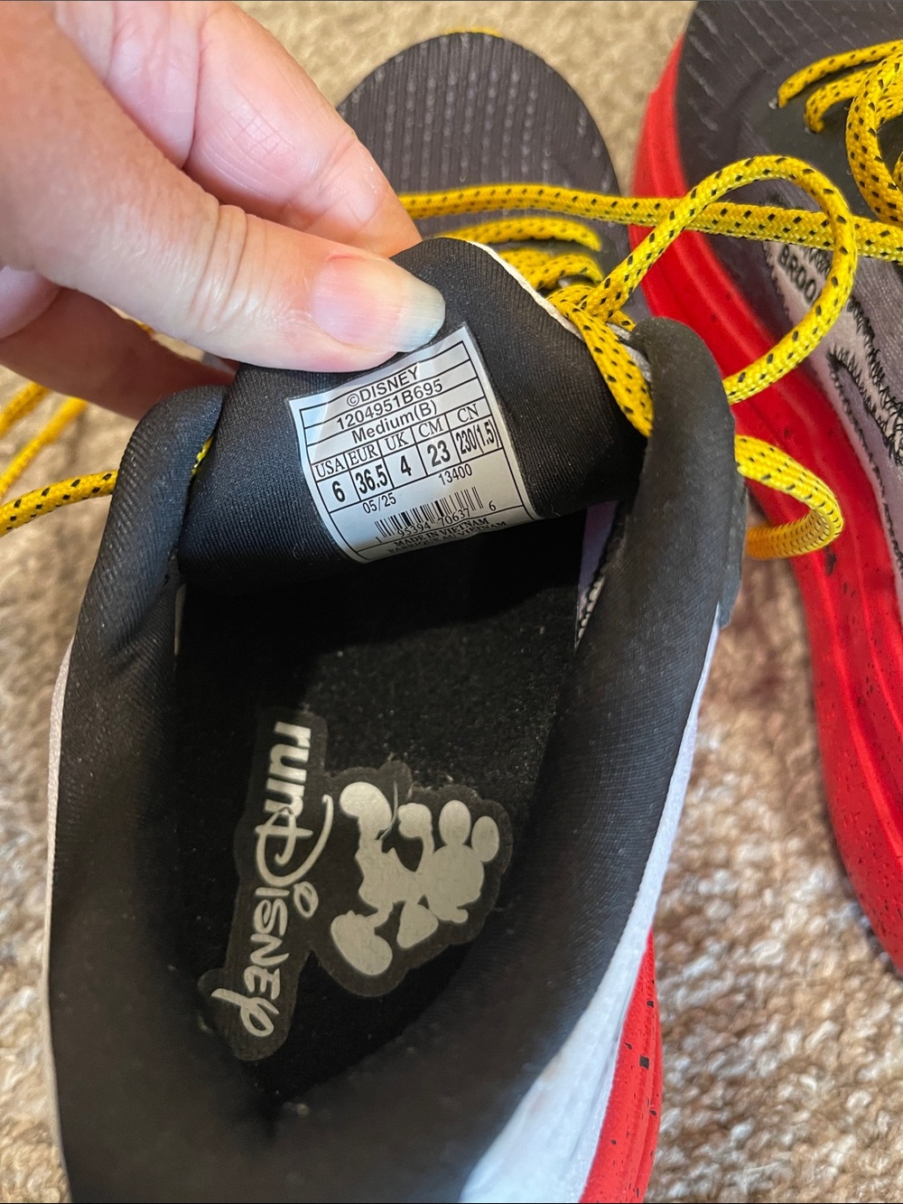 Brooks Women’s/Unisex Black Red Yellow Lace-Up Running Sneakers - Picture 3 of 6
